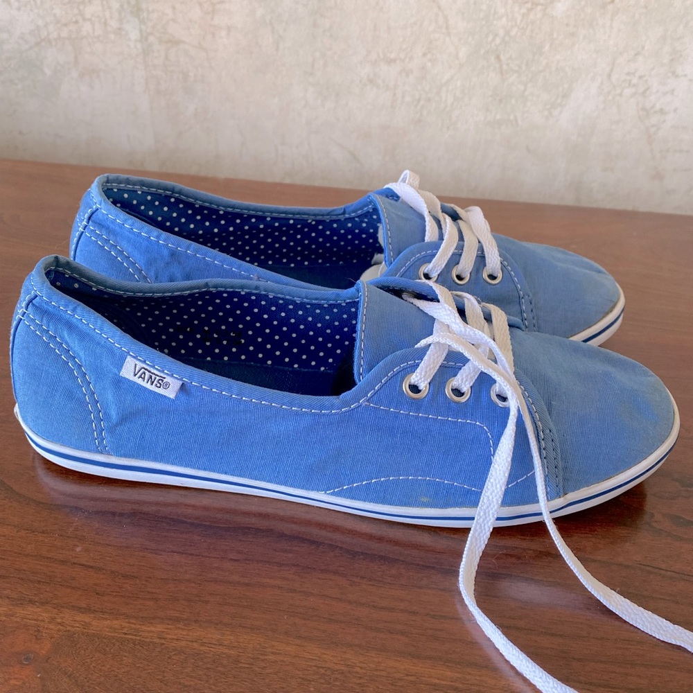 Very Cute Vans, says Sample on tag, blue sneakers size 7 polka dot interior